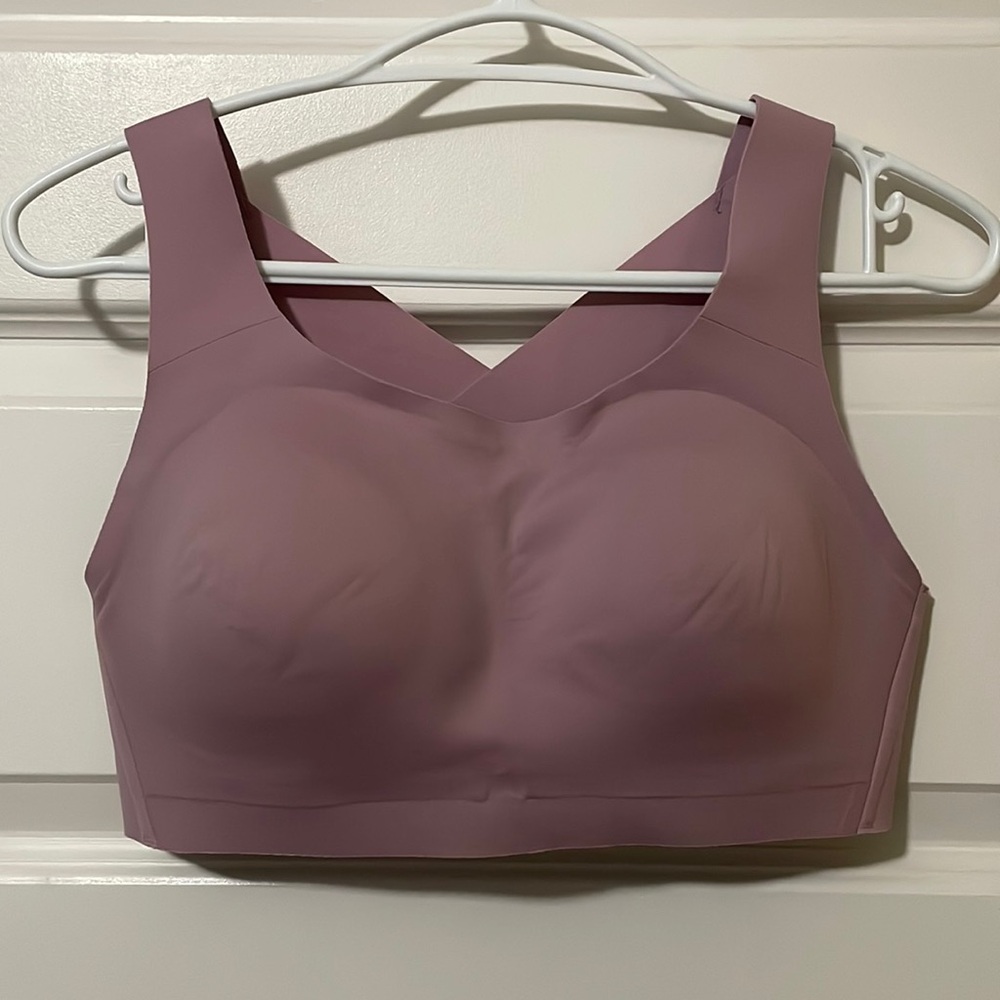 LULULEMON High Support Dusty Pink Bra. 36 C.